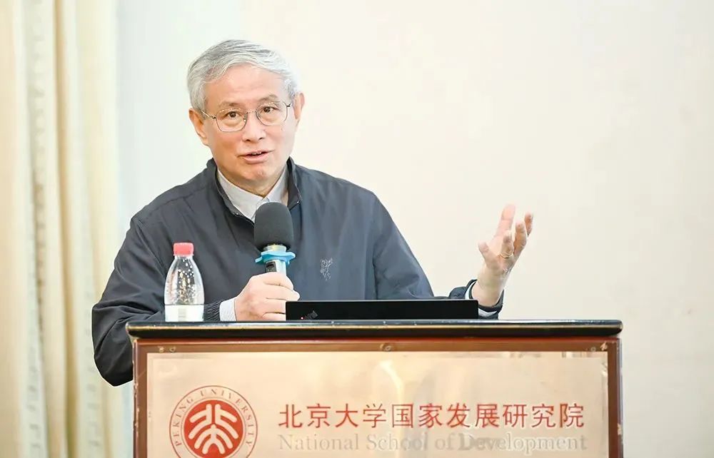 kaiyun开云官方网站 醍醐灌顶!北大周其仁教授重磅演讲:中国非常需要让务实的“明确乐观”抬头